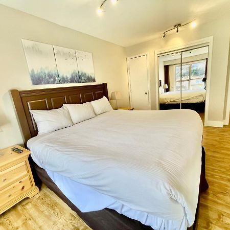 Best Ski In Ski Out Condo At ウィスラー エクステリア 写真