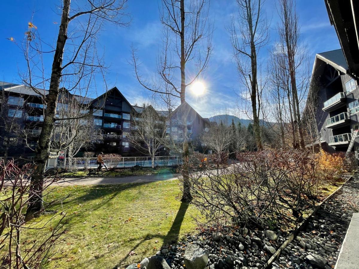 Best Ski In Ski Out Condo At ウィスラー エクステリア 写真